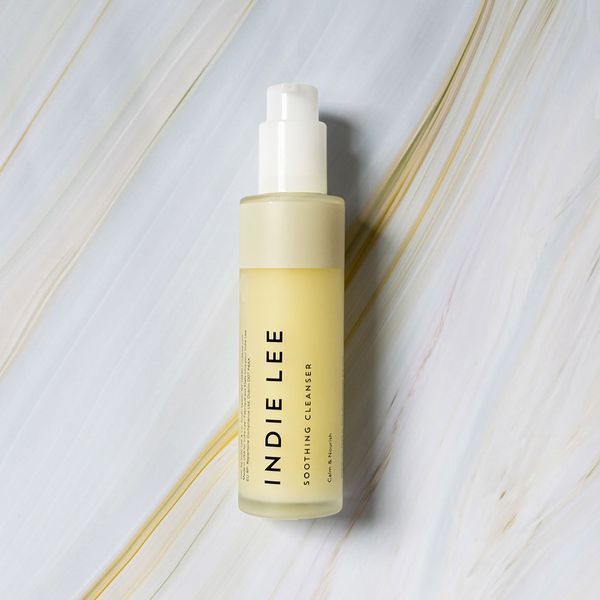 Очищувальний засіб Indie Lee Soothing Cleanser, 124 мл КОСМ01752 фото