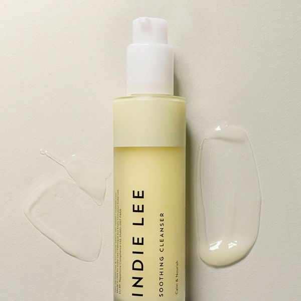 Очищувальний засіб Indie Lee Soothing Cleanser, 124 мл КОСМ01752 фото