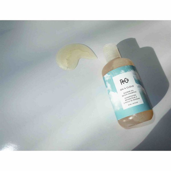 Косметичний засіб R+Co On A Cloud Baobab Oil Repair Shampoo, 251 мл КОСМ02708 фото