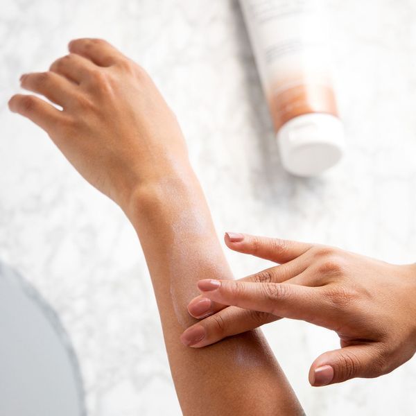 Косметичний засіб M-61 Hydraboost Gradual Tan Body Butter, 231 мл КОСМ02259 фото