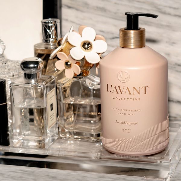Косметичний засіб L&rsquo;Avant Collective High Performing Hand Soap Blushed Bergamot, 473 мл КОСМ03342 фото