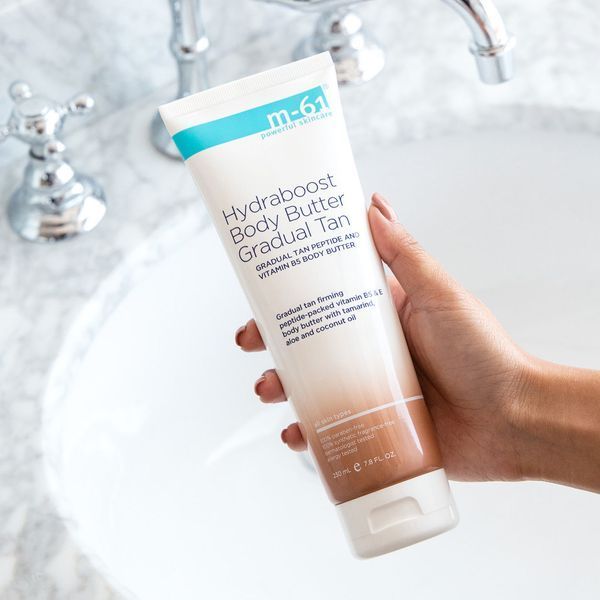 Косметичний засіб M-61 Hydraboost Gradual Tan Body Butter, 231 мл КОСМ00211 фото