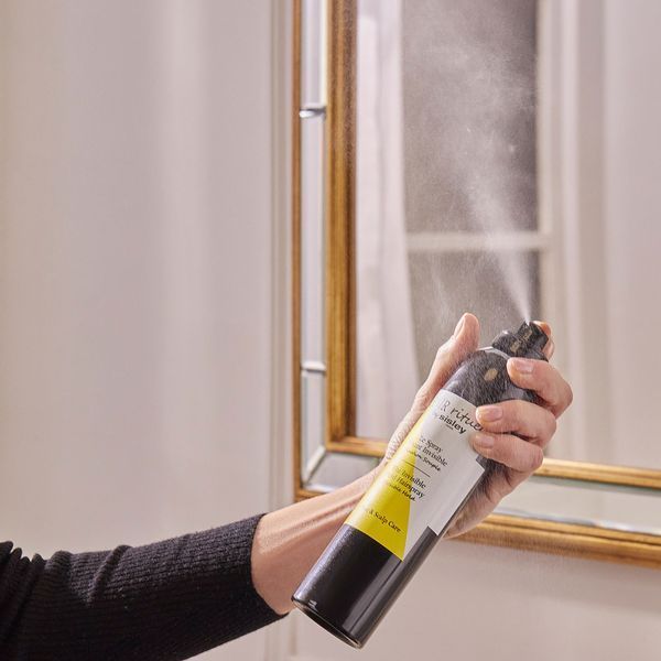Косметичний засіб Sisley-Paris The Invisible Hold Hair Spray, 251 мл КОСМ03012 фото