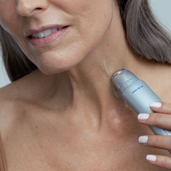 Косметичний засіб Obagi Elastiderm Neck and D&eacute;collet&eacute; Concentrate, 59 мл КОСМ01616 фото