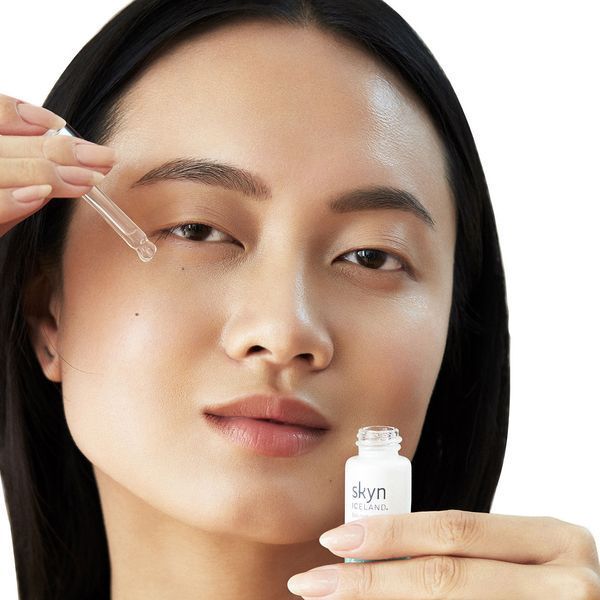 Косметичний засіб Skyn Iceland Brightening Eye Serum, 12 мл КОСМ02069 фото