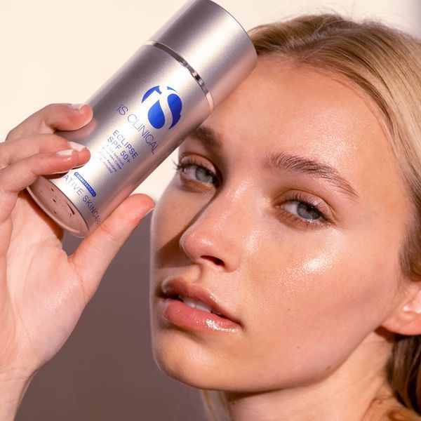 Солнцезащитный крем IS Clinical Eclipse SPF 50+, 104 мл КОСМ01379 фото