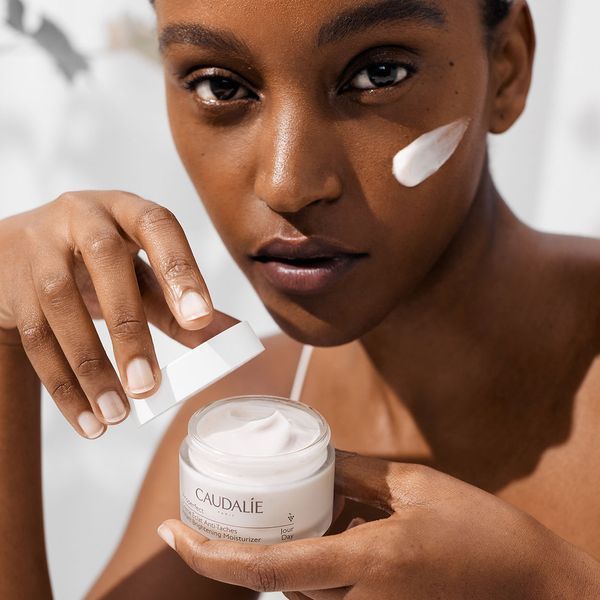 Увлажняющий крем Caudalie Vinoperfect Instant Brightening Moisturizer With Niacinamide, 50 мл КОСМ01329 фото
