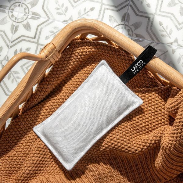 Косметичний засіб Lafco Champagne Scented Linen Sachet, 138 мл КОСМ03934 фото