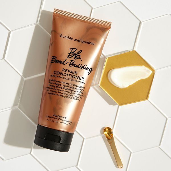 Косметичний засіб Bumble and Bumble Bond-Building Repair Conditioner, 198 мл КОСМ02734 фото