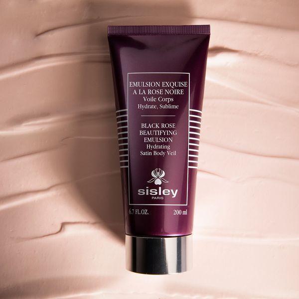 Косметичний засіб Sisley-Paris Black Rose Beautifying Emulsion, 198 мл КОСМ03485 фото