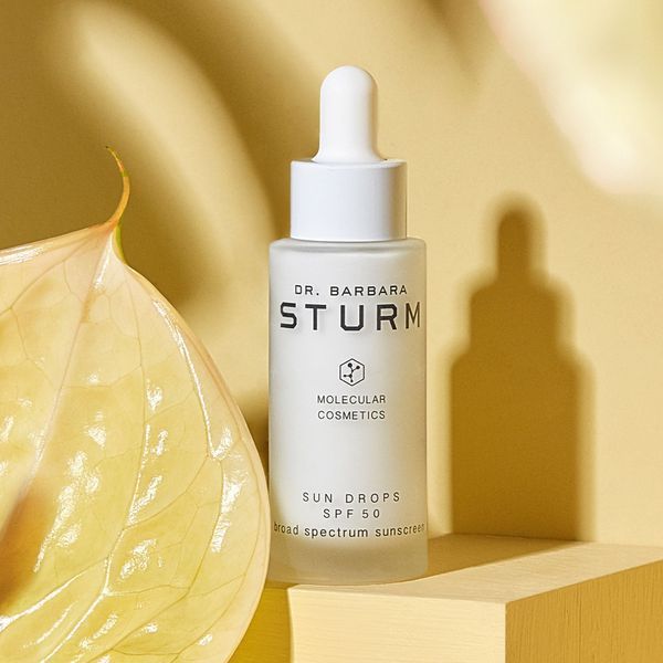 Сонцезахисний крем Dr. Barbara Sturm Sun Drops Broad-Spectrum Sunscreen SPF 50, 30 мл КОСМ02290 фото