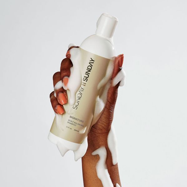 Косметичний засіб Sunday II Sunday Signature Scalp Balancing Shampoo, 355 мл КОСМ06040 фото